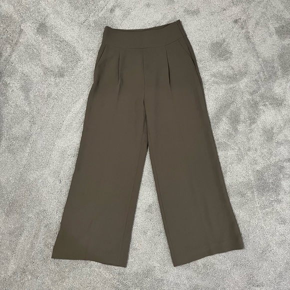 Wilfred Pants - High waisted wide leg Wilfred from Aritzia trousers size 8